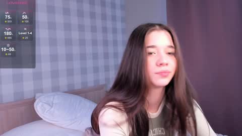 Snapshot of flirtykitty_ chatting on January 20, 6:10 am Emely  online show from January 20, 6:10 am