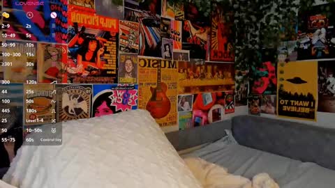 Snapshot of flirtykitty_ chatting on March 1, 11:37 pm Emely  online show from March 1, 11:37 pm