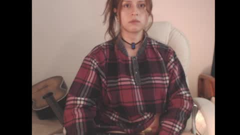 flor3citarockera online show from April 8, 2:42 pm