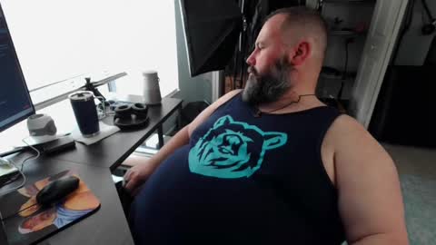 Snapshot of floridabearlive chatting on October 4, 8:17 pm FloridaBearLive online show from October 4, 8:17 pm