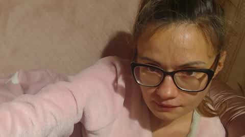 Snapshot of flowercandydoll13 chatting on October 15, 6:20 pm say meow and send tip  online show from October 15, 6:20 pm