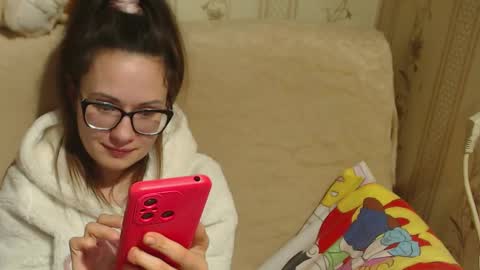 Snapshot of flowercandydoll13 chatting on March 3, 9:48 pm say meow and send tip  online show from March 3, 9:48 pm