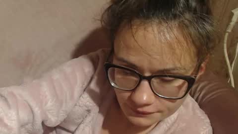 Snapshot of flowercandydoll13 chatting on October 25, 1:06 am say meow and send tip  online show from October 25, 1:06 am