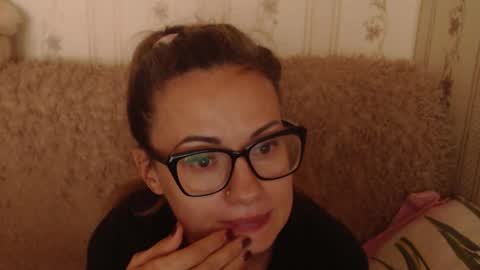 Snapshot of flowercandydoll13 chatting on September 20, 10:29 am say meow and send tip  online show from September 20, 10:29 am