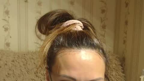 Snapshot of flowercandydoll13 chatting on September 16, 7:00 am say meow and send tip  online show from September 16, 7:00 am