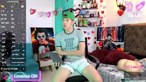 flowers109 online show from September 18, 12:03 am