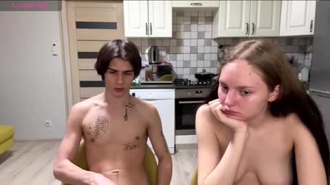 flowerscouple online show from March 28, 10:22 pm