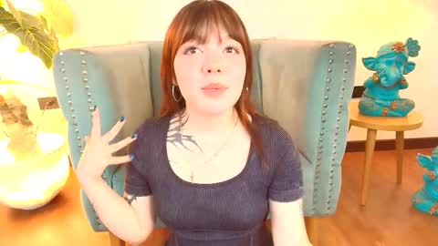  FLUFFY BUBBLE  online show from September 17, 3:21 am