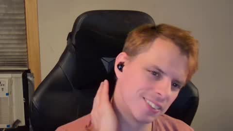 forever_broken online show from December 11, 5:10 am