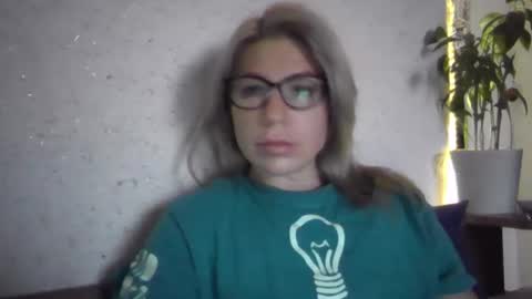 fox_red_lady7 online show from November 15, 5:42 am