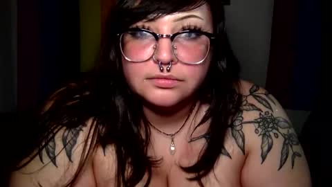 foxdarling96 online show from October 5, 3:37 am