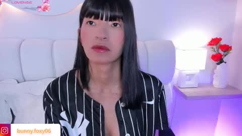 FOXY AND BUNNY online show from March 25, 5:14 am