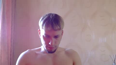 frame_tamer888 online show from June 21, 4:02 pm