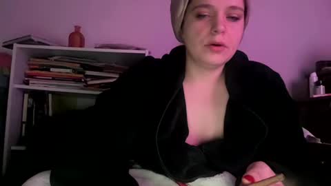 francescafey online show from January 6, 6:34 pm