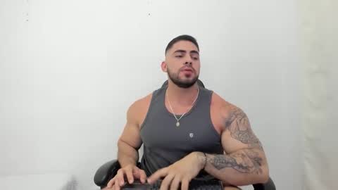 frank_foxx1 online show from March 10, 4:17 am