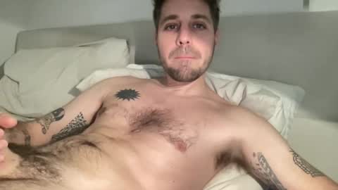 Snapshot of frankybiiig chatting on February 20, 5:52 pm thegoodandbiiig online show from February 20, 5:52 pm