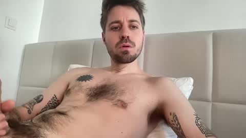 Snapshot of frankybiiig chatting on March 2, 12:11 pm thegoodandbiiig online show from March 2, 12:11 pm