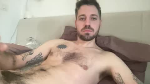 Snapshot of frankybiiig chatting on December 15, 10:07 am thegoodandbiiig online show from December 15, 10:07 am