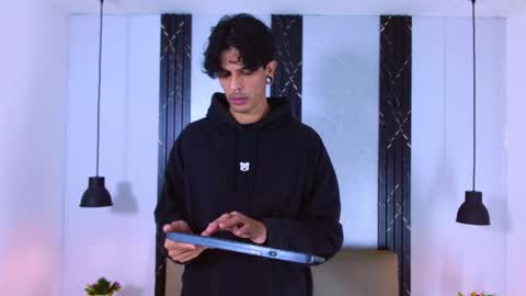 Franvill trato online show from September 26, 8:17 pm