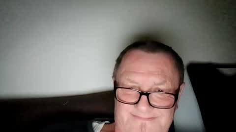 Wolfi online show from March 30, 6:35 am