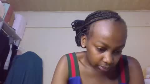 freaky_beauty online show from June 7, 8:58 pm