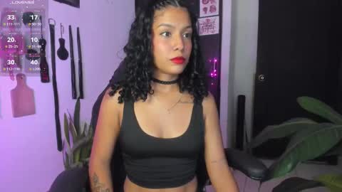 Lia Gomez online show from November 10, 11:40 pm