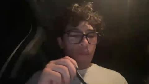 freakydlboii online show from June 17, 2:49 am
