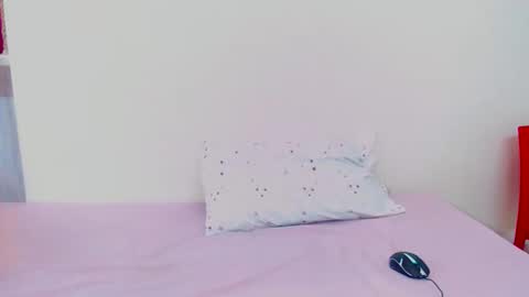 FreakyScarlet00 online show from September 11, 7:42 am