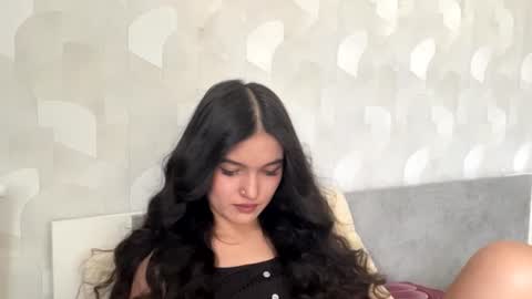 Mia online show from July 20, 10:39 am