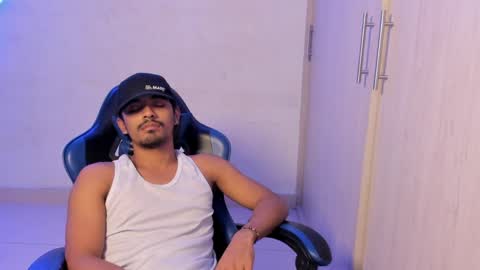 valeria online show from April 15, 9:01 am