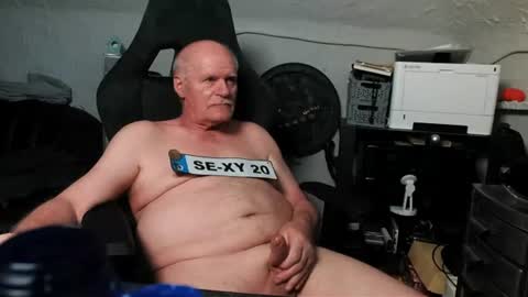 freecamdick online show from July 1, 9:40 am