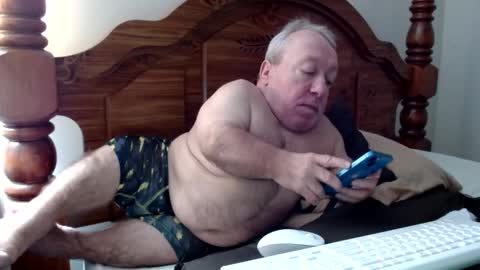 Cute Lil Man online show from September 21, 9:46 am