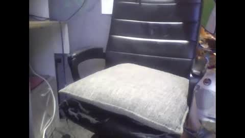 freewilly9188 online show from April 26, 3:31 pm