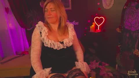 Louise or Lou 3 online show from February 9, 6:32 pm