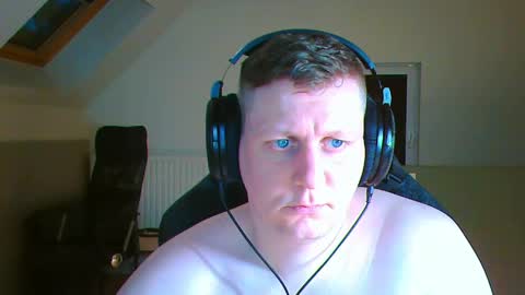 French fries online show from April 5, 7:00 pm