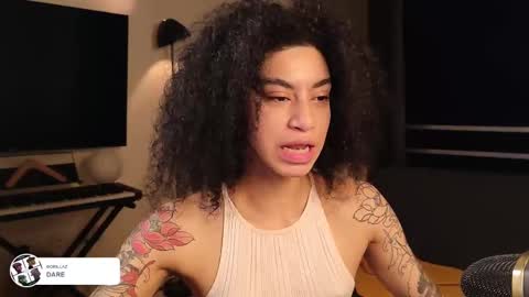 Snapshot of fresatanica chatting on February 27, 9:40 am Vale online show from February 27, 9:40 am