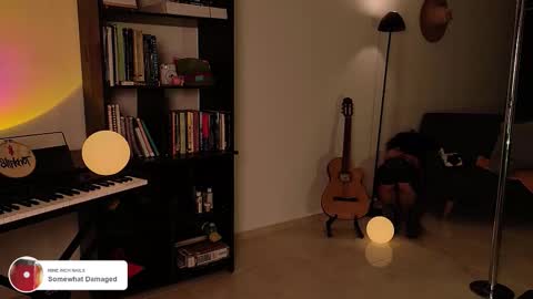 Snapshot of fresatanica chatting on October 2, 10:36 am Vale online show from October 2, 10:36 am