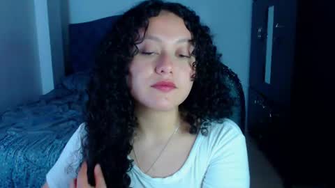 Louise  online show from August 5, 3:03 am
