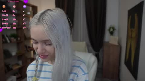 Freya online show from March 7, 7:25 pm