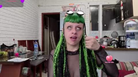 Snapshot of freyaa_sorceress chatting on September 23, 6:36 pm freyaa_sorceress online show from September 23, 6:36 pm