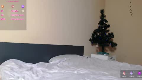 FreyaOliver online show from January 31, 10:51 pm