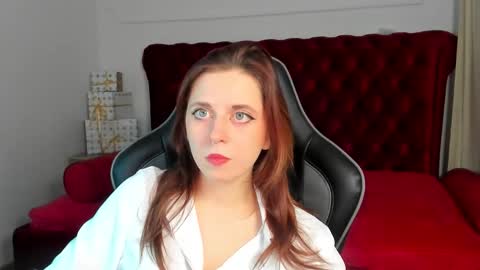 FreyaVey online show from January 10, 5:35 am