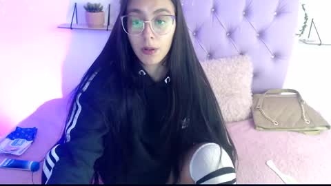 Freyja online show from February 4, 9:52 pm