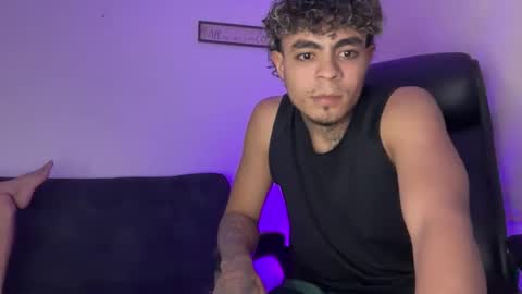 freyva_ online show from March 13, 8:50 am