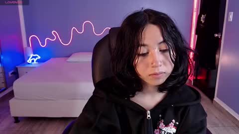 frida_lassi_ online show from February 27, 1:17 pm