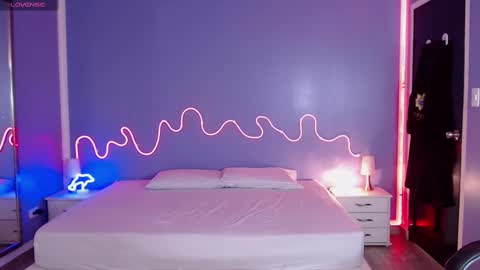 frida_lassi_ online show from February 27, 4:43 pm