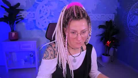 Frida Tander online show from February 20, 7:43 am