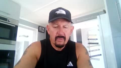 Snapshot of friskyneedsum chatting on September 23, 1:16 pm bob online show from September 23, 1:16 pm