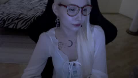 Lilith online show from May 14, 12:14 pm