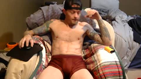 Snapshot of froski666 chatting on January 1, 11:18 pm froski666 online show from January 1, 11:18 pm